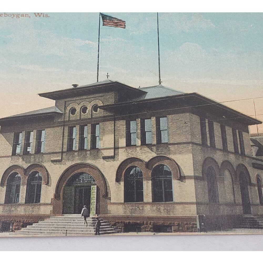 U.S. Post Office Sheboygan, Wisconsin 208350 Leighton Valentine Vintage Postcard